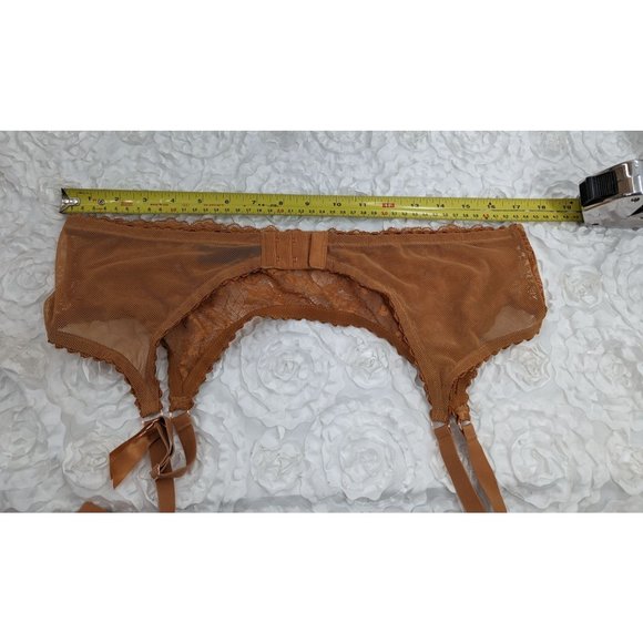 LOVE, VERA Garter belt NWOT 1X/2X - Picture 7 of 7